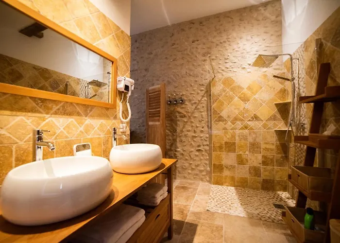 Tatil Evi Le Figuier - La Roseraie Du Val'ensoleille *