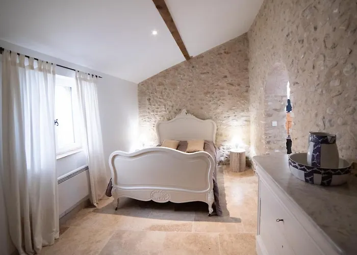 Le Figuier - La Roseraie Du Val'ensoleille בית נופש *